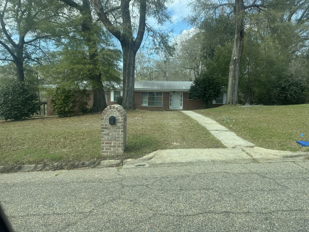 Photo - 342 Fairview St