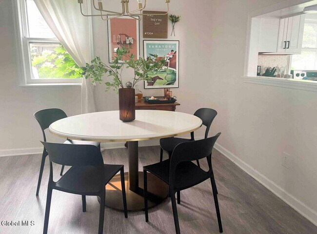 Photo - 35 State St Casa