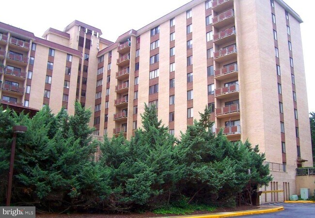 Building Photo - 3100 S Manchester St Unit 432 Rental