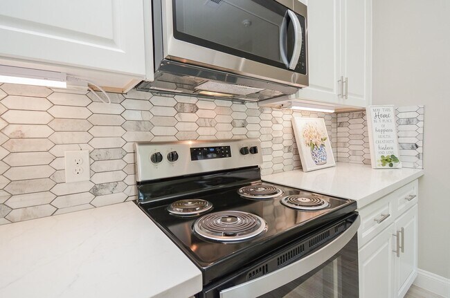 Photo - 149 S 66th St