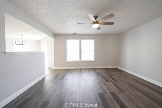 Photo - "Charming 3-Bedroom Home with 2.5 Baths and 2,125 Sq Ft in Greenfield, IN!"