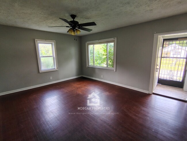 Photo - 3612 Brown St