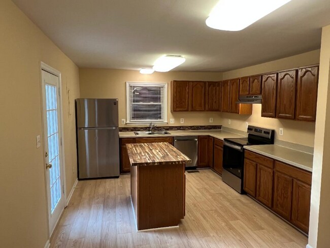 Photo - 4525 Greenfield Dr