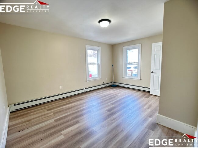 Photo - 61 Clinton St Unit 1