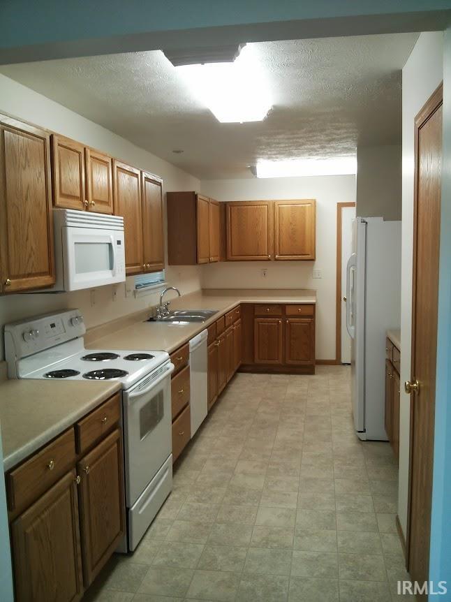 Photo - 24 Cabernet Ct