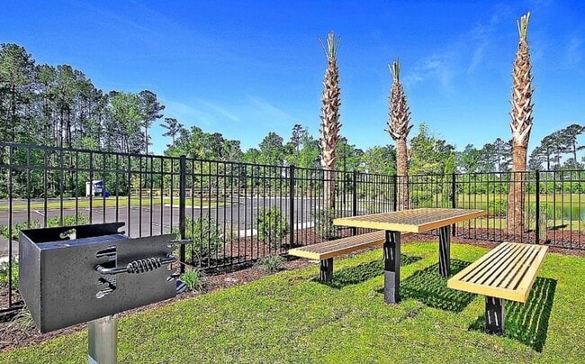 Photo - 1209 Black Kite Ct SW