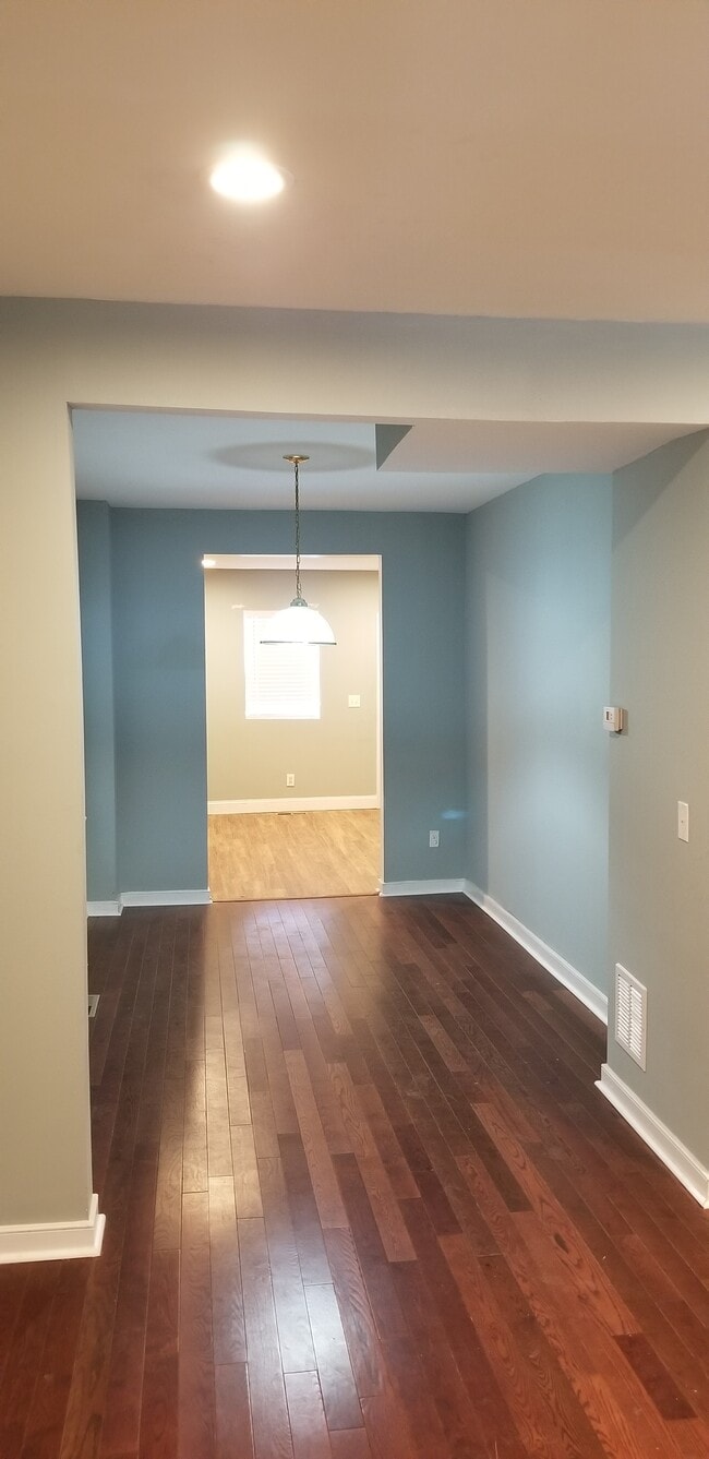 Building Photo - 3220 W Belvedere Ave Rental