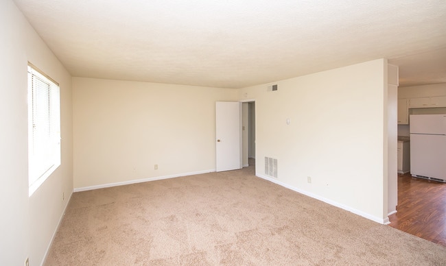 Living room - Cooper Lake