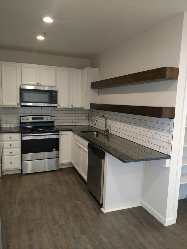 Photo - 41 Zapora Dr