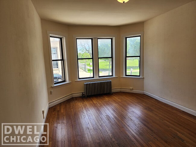 Building Photo - 1500 N Kedzie Ave Unit 1F