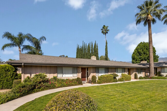 Photo - Country Club Villas