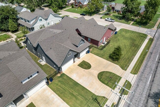 Photo - P.57 Kode Properties LLC 3515-3517 Unit 3515