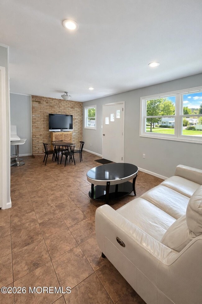 Photo - 17 Wyckoff St