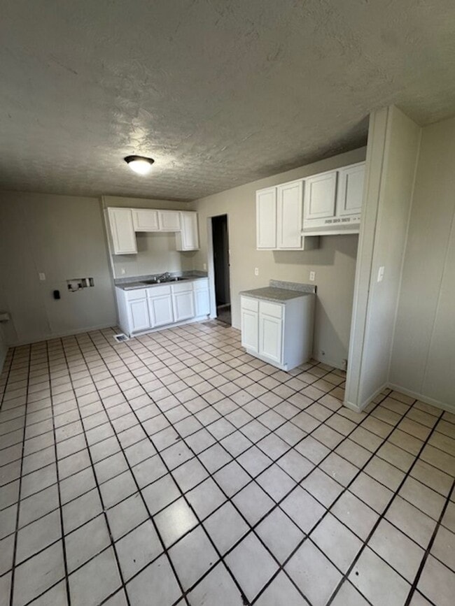 Photo - 3009 Drexel Ave