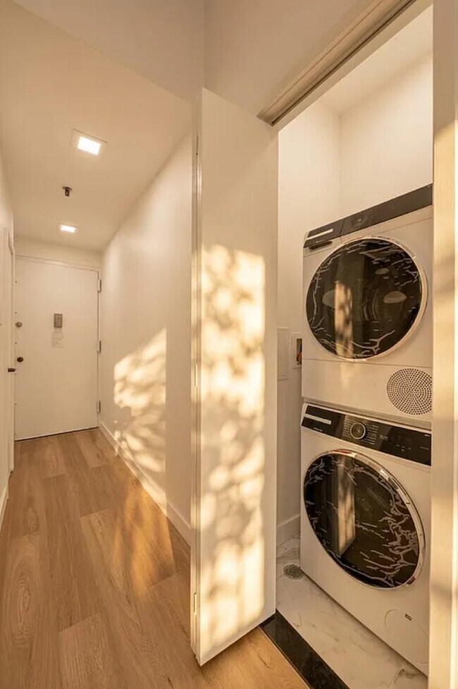 680 Broadway Unit 3