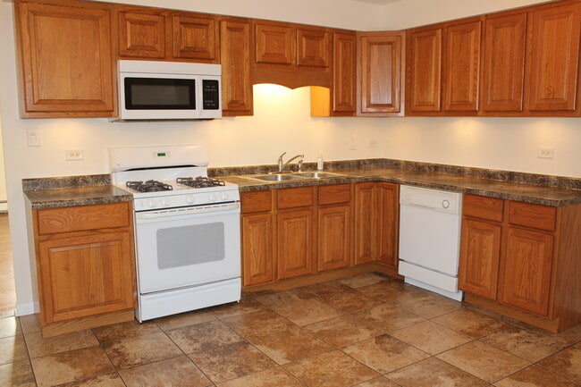 Building Photo - 14437 S Ravinia Ave