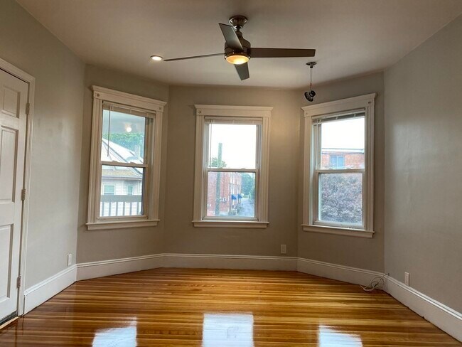 Photo - 45 Seymour St Unit 2