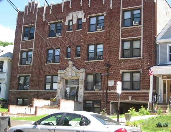 Primary Photo - 325 Cherry St Apartments