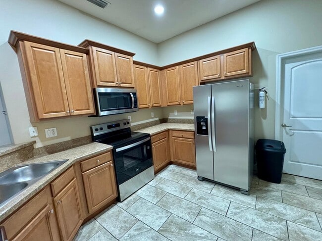 Photo - 6074 Serene Pl