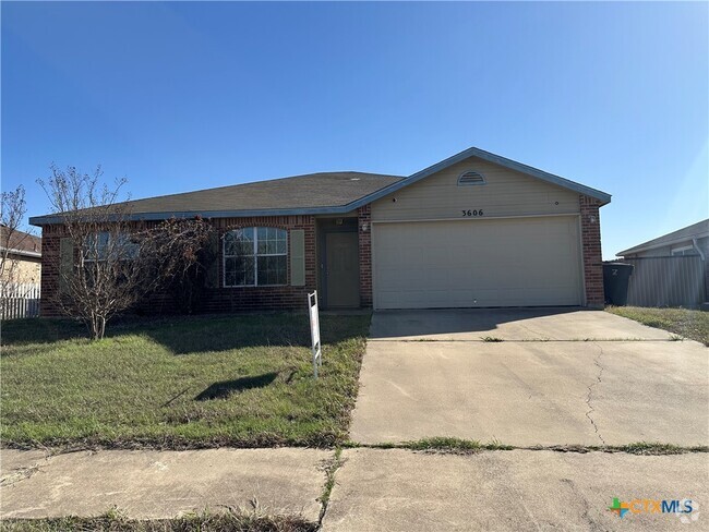 Building Photo - 3606 Lakecrest Dr Rental