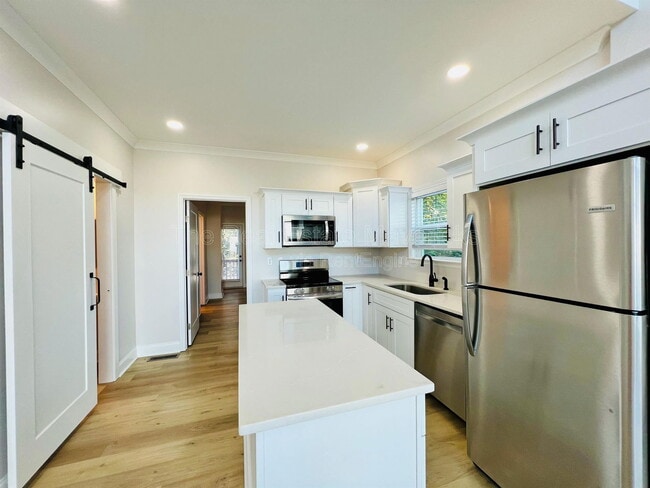 Photo - 1904 S Holly St