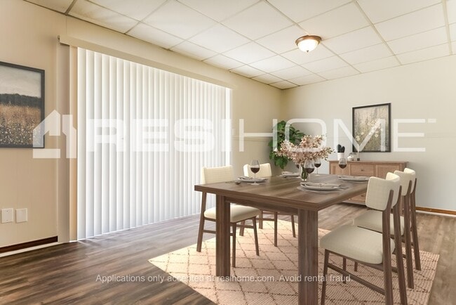 Photo - 824 Ridge Ln Dr