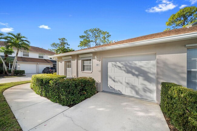 Photo - Annual Rental in Briarwood - 3 Bed 2 Bath Condo Unit 1101