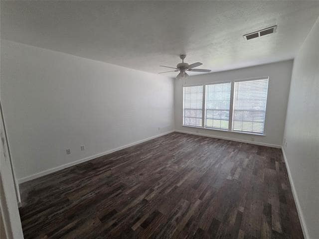 Photo - 303 Shoreview Dr