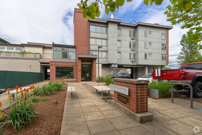 Entrance - Village Quarter