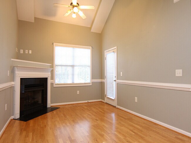 Photo - 2 Bedroom Townhome with Loft & One Car Garage