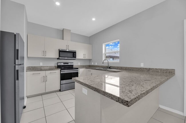 Photo - 3811 Paola St