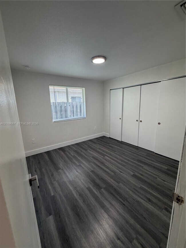 Photo - 590 NW 58th St