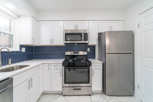 500 Adams Ln
