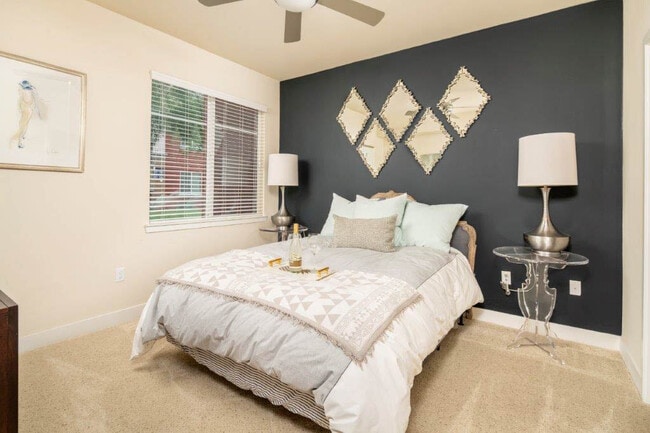 Photo - Volta on Broadway