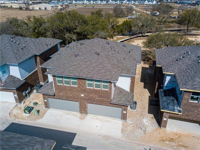 Photo - 605 W South St