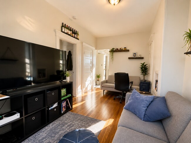 Photo - 8 Grove St Unit 3