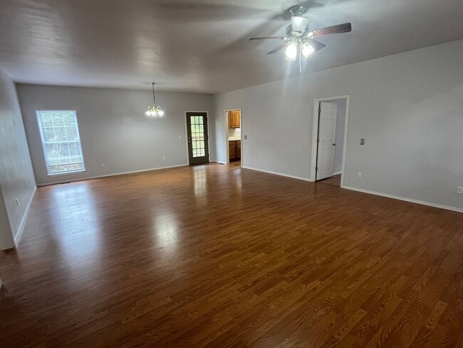 Photo - 603 Preston Dr