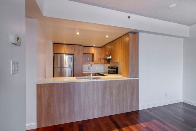 Building Photo - 2700 Rufus Rockhead Unit 324