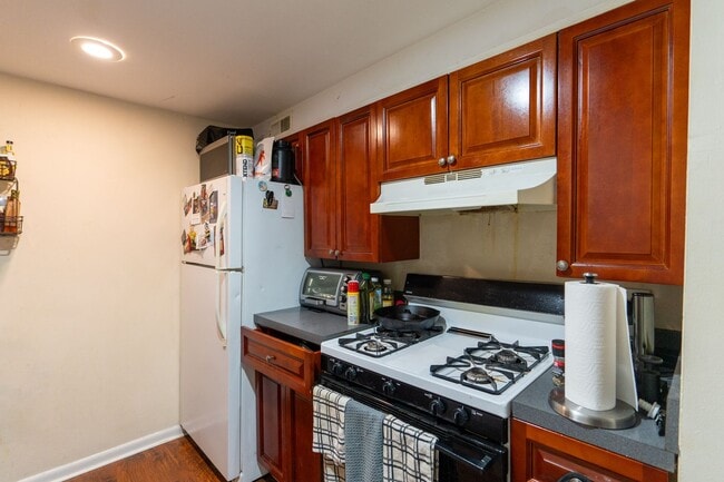 Photo - Beautiful 2 bedroom Bi level unit