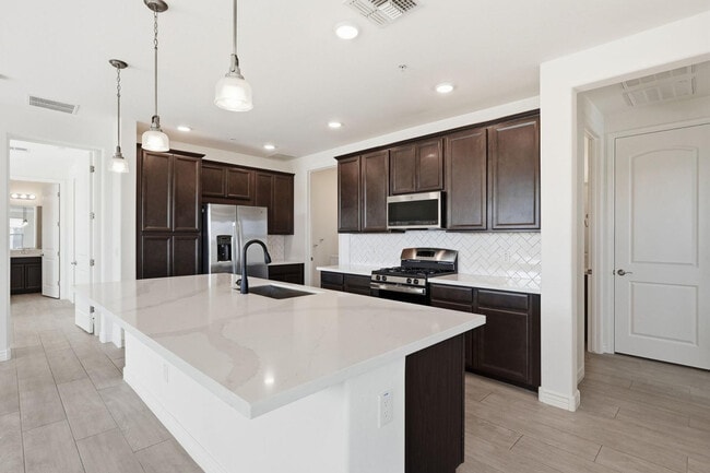 Building Photo - 5100 E Rancho Paloma Dr Unit 2051