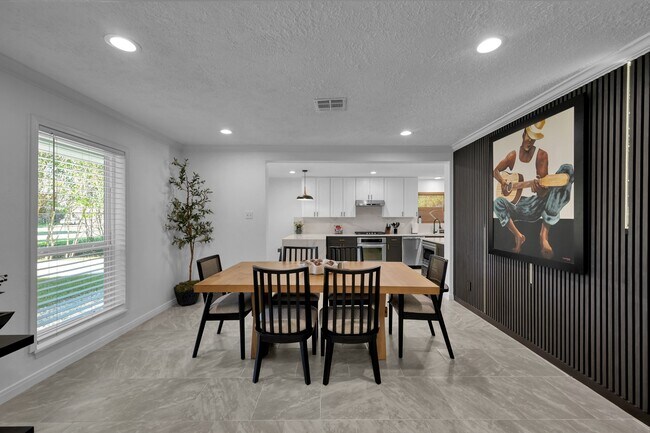 Photo - 28926 Twisted Oak Dr