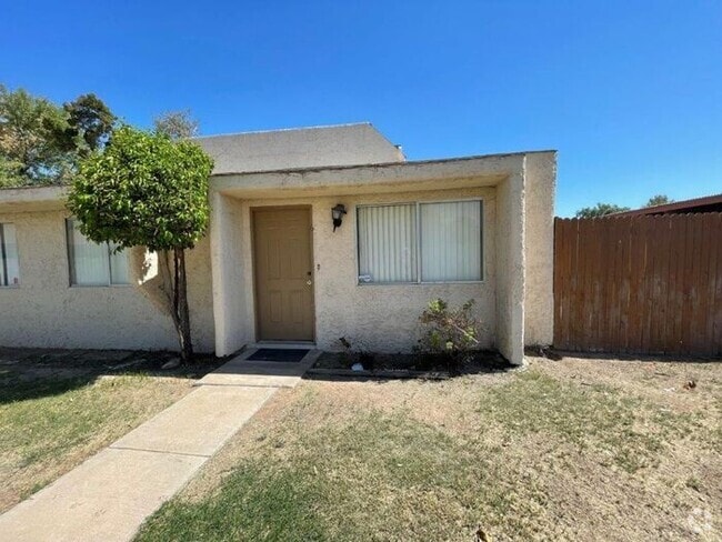 Building Photo - 944 S Valencia Rental