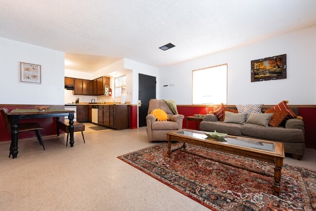 Photo - Executive Rental **Stylish & Fully Furnished 2-Bedroom in the Heart of Farmington – Flexible Leas... Unit 3