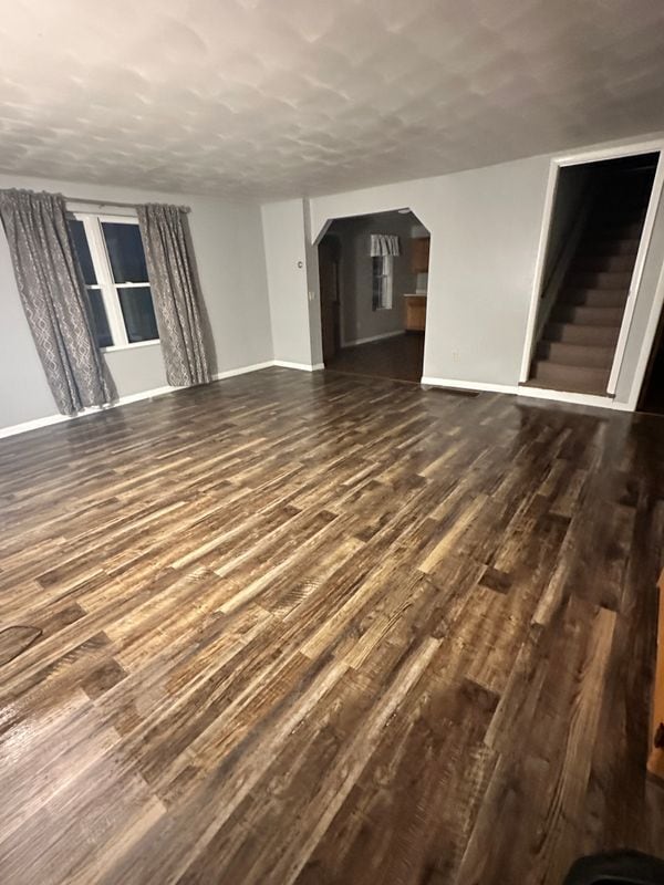 Photo - 5854 Hayes Rd