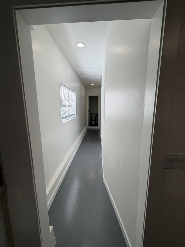 Photo - 8119 McNulty Ave