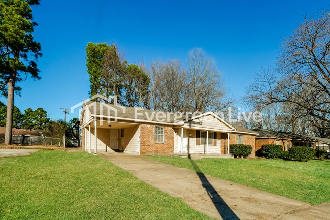 Building Photo - 4996 Harrington Ave