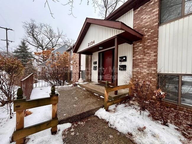 Photo - 2134 McKee Ave SW Unit 2