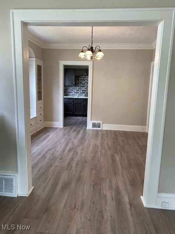 Photo - 2215 Chesterland Ave