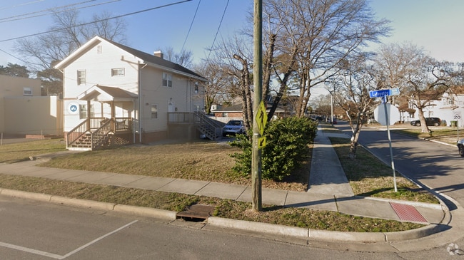 Building Photo - 2808 Lafayette Blvd Unit 1 Rental
