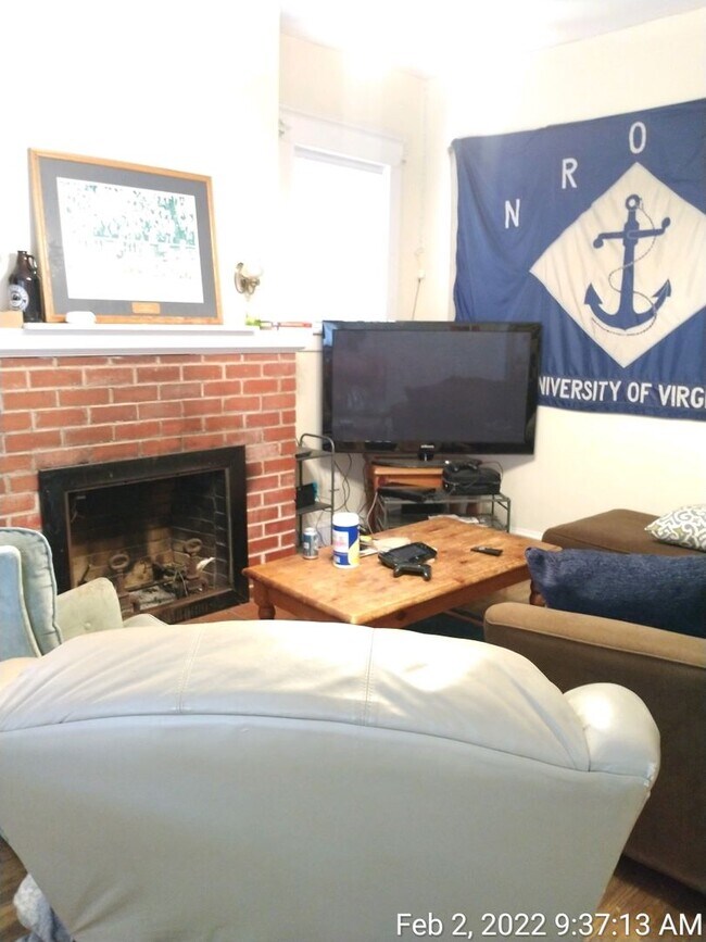 Photo - GORDON AVE HEART OF UVA 6 BR, 2 Bath Leasing Year 2027-2028